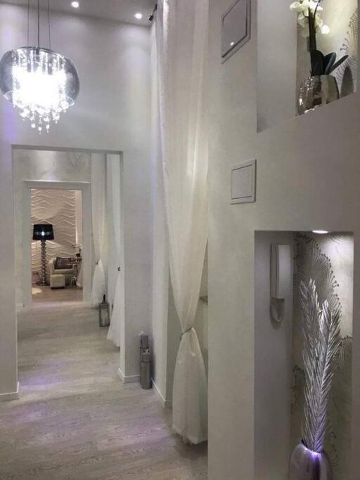 White Luxury Apartment Budapest Extérieur photo
