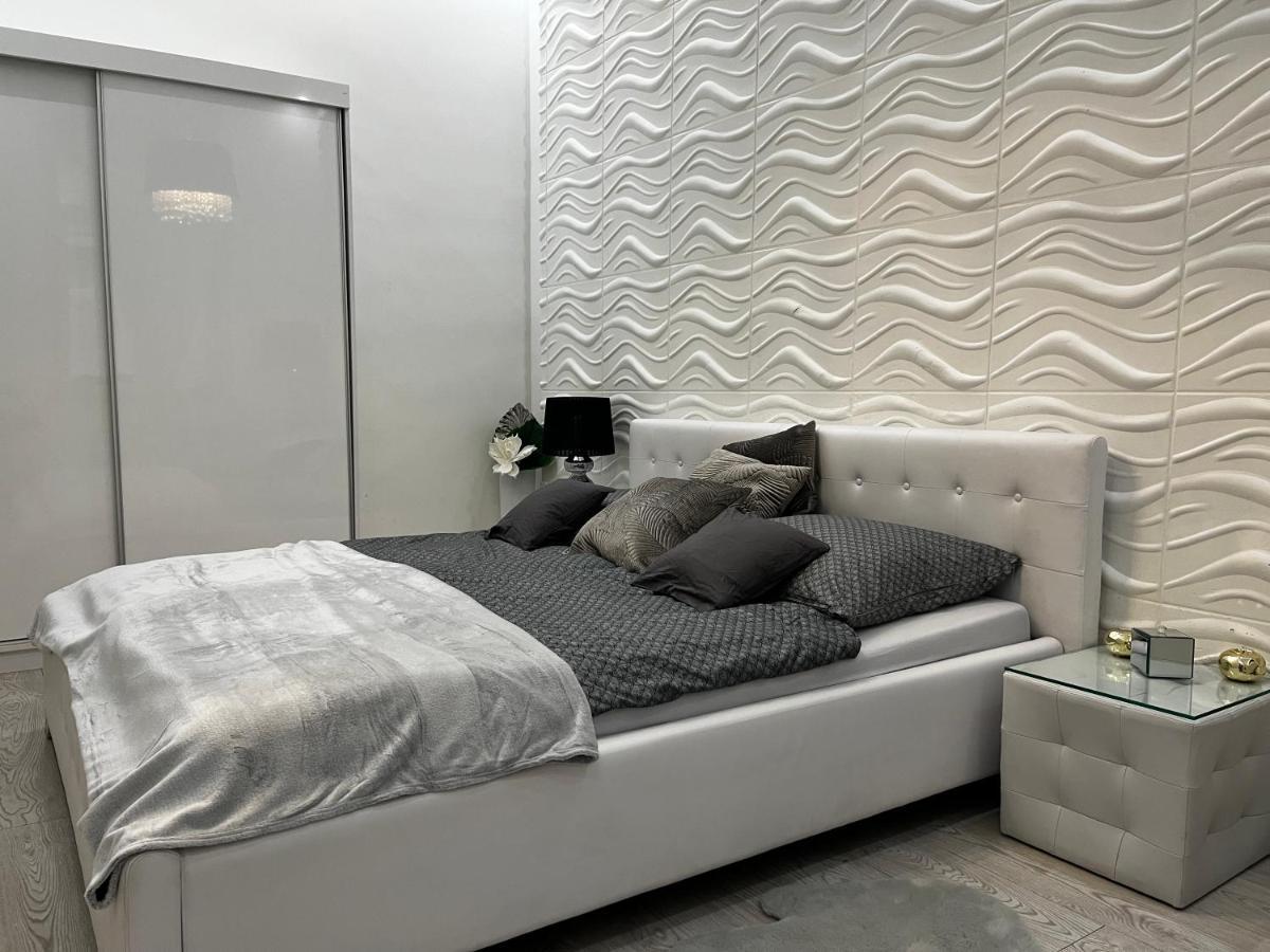 White Luxury Apartment Budapest Extérieur photo