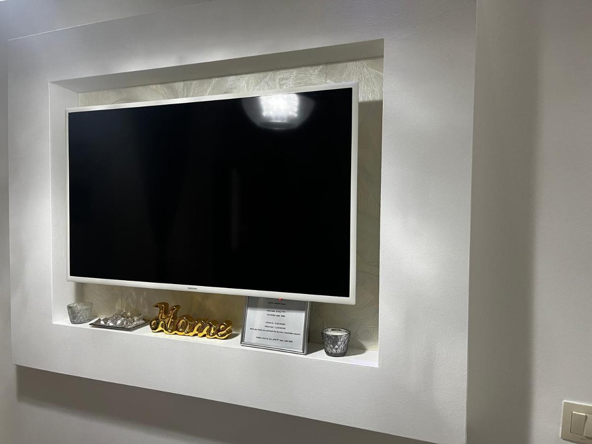 White Luxury Apartment Budapest Extérieur photo